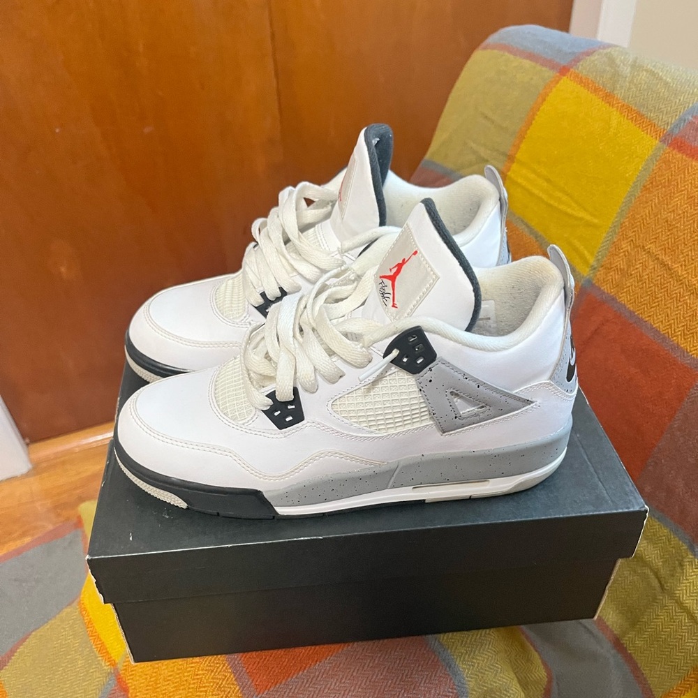 Jordan 4’s Retro White Cement